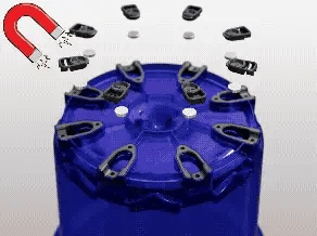 Animated illustration: magnets inside Fix8 bucket capturing debris and keeping water clearer